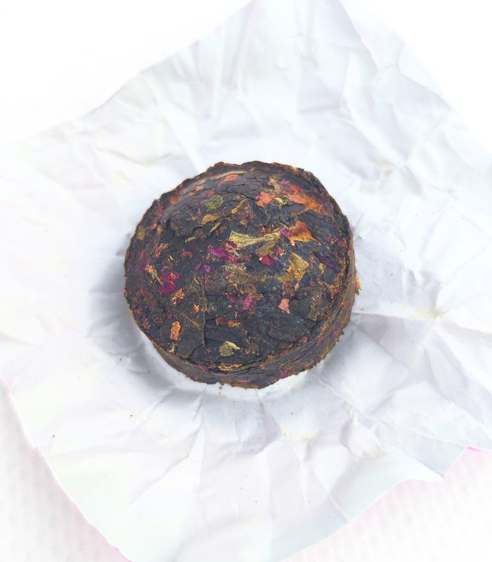 Пуер з трояндою