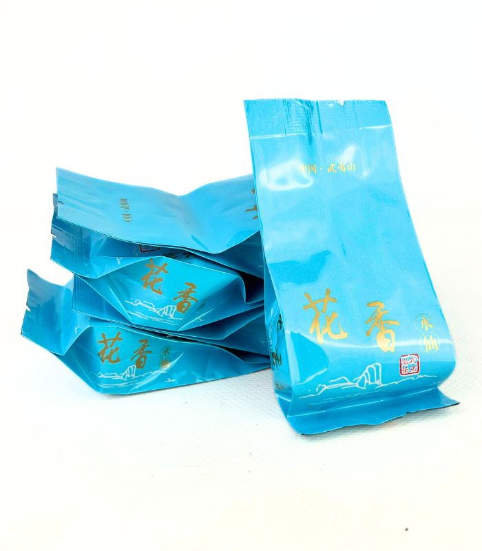 Нарцис з гори уі темний улун